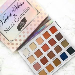 violet voss X Nicol Concilio Palette